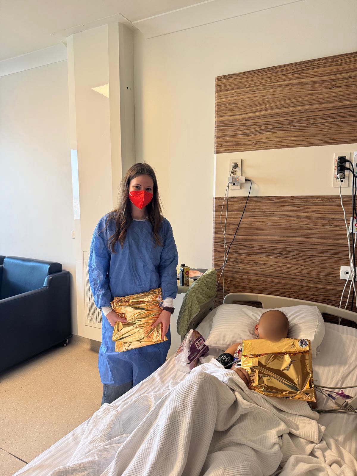 Medicina Turkey team visiting children receiving pediatric oncology care at a hospital in Istanbul