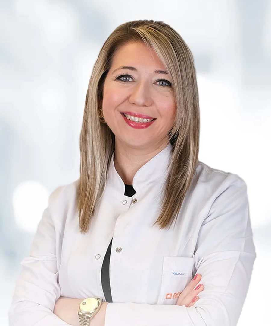 Главный врач, Dr. Nurten Kucukcakir