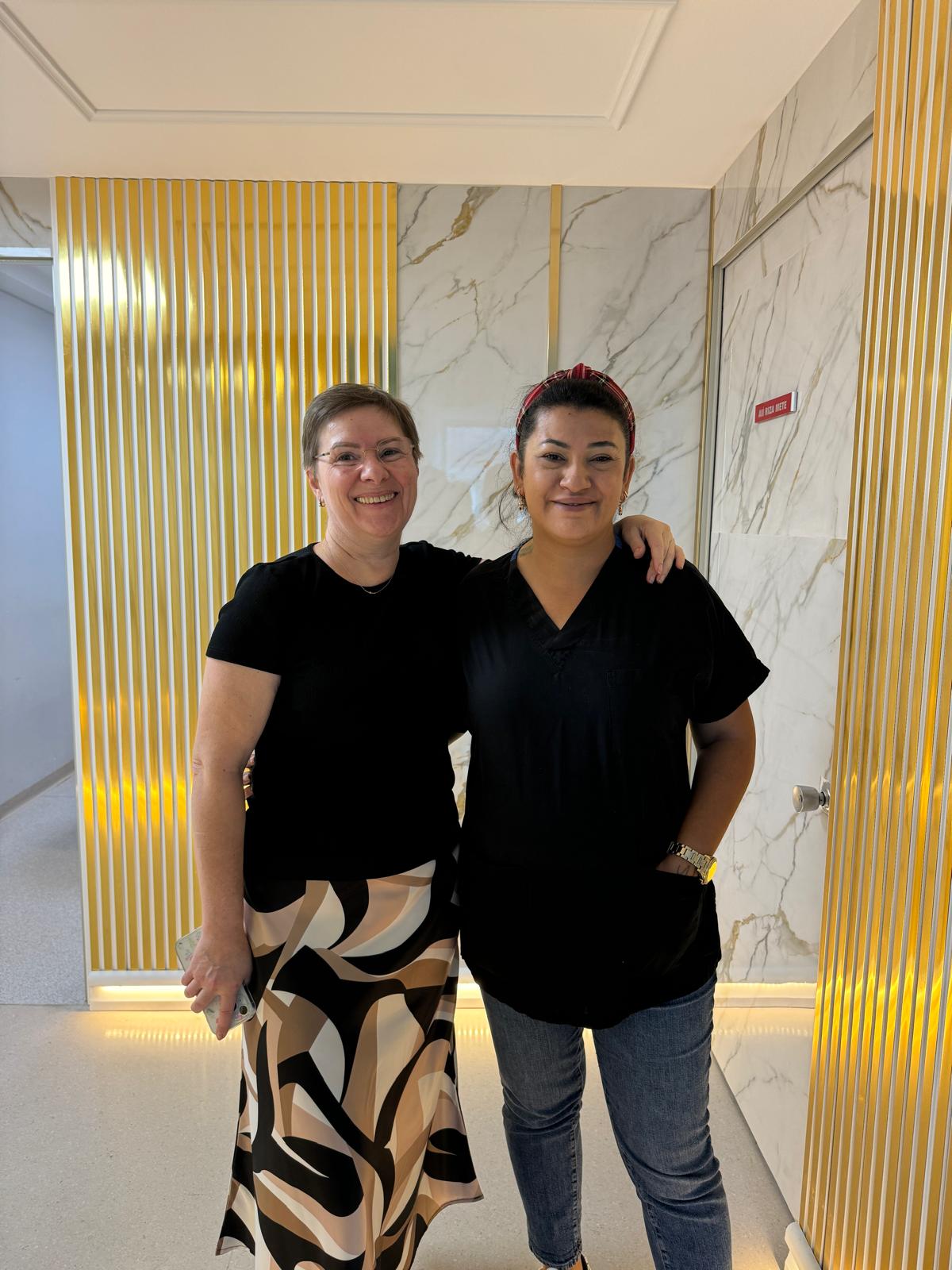 Sofia Şenocak meeting Dr. Ferda Gül at Hair Transplant Clinics in Istanbul